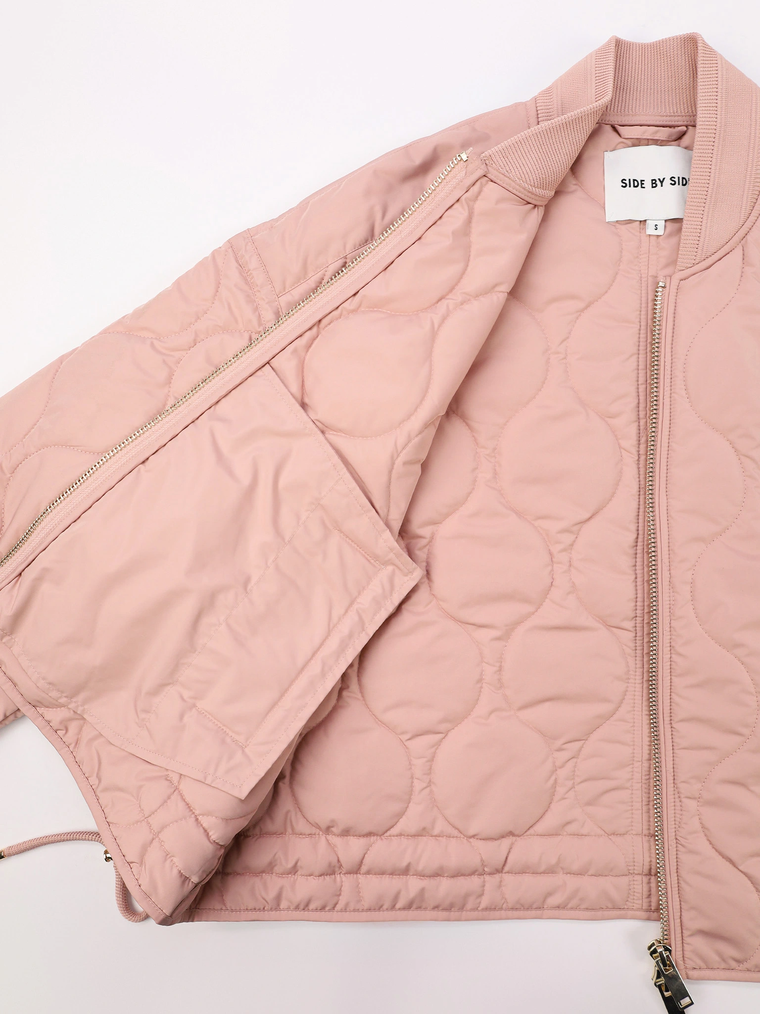 Куртка укороченная розового цвета свободного кроя